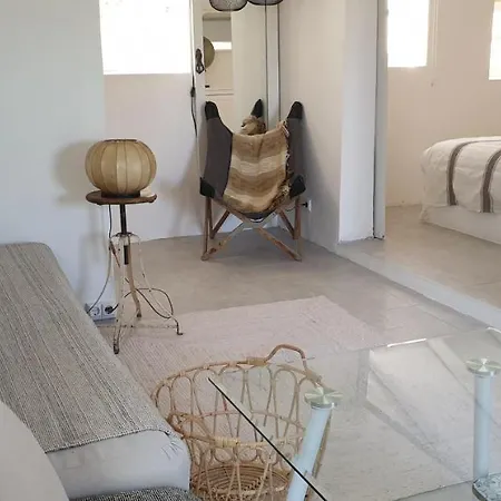 Montes De Baixo * אודסש